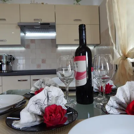 Sunset View アパート ポルトローシュ